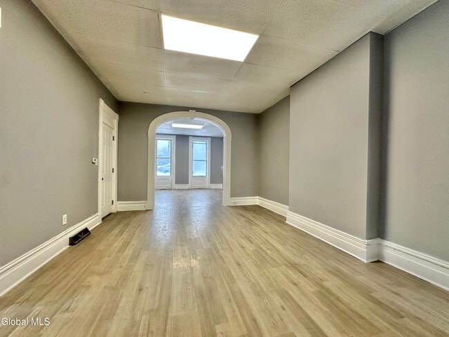 Photo - 1 Pawling Ave