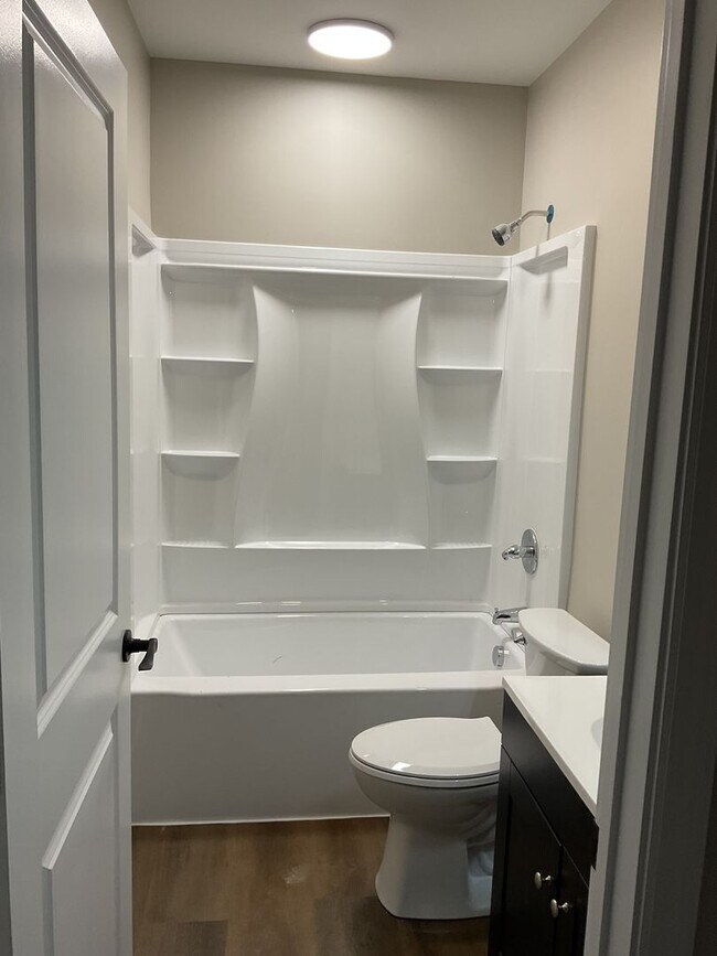 401 McFarland St Unit 201
