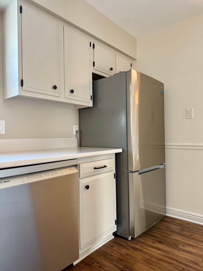 Photo - 6 Millrace St N Unit A