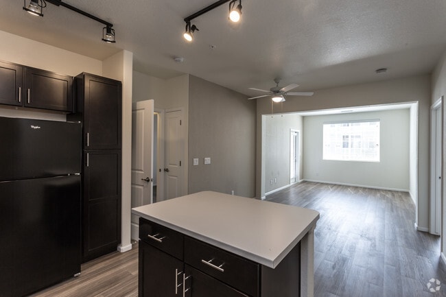 2HAB, 2BA - Cosmos