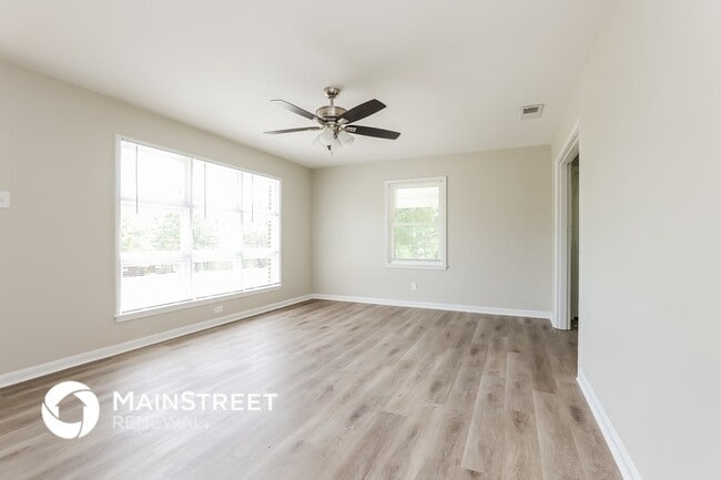 Photo - 104 Oak Dr