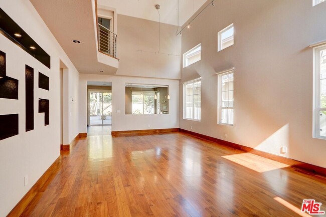 Photo - 3145 White Cedar Pl