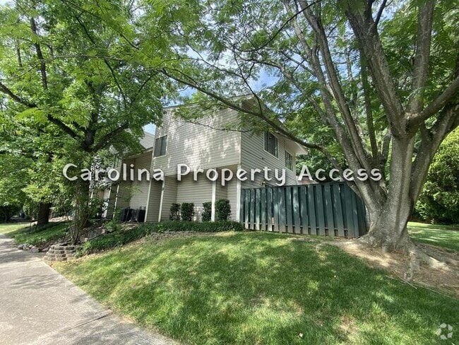 Building Photo - 4803 Walenda Dr Rental