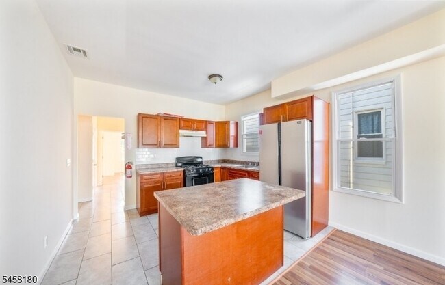 286 Williamson Ave Unidad 2