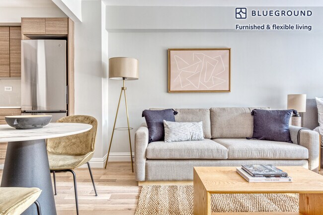 Photo - 340 E 51st St Unidad SI FL4-ID712