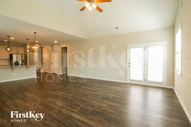 Photo - 614 Pendleton Dr