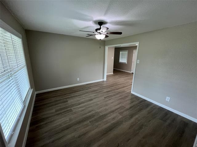 Photo - 2930 Gardenia Dr