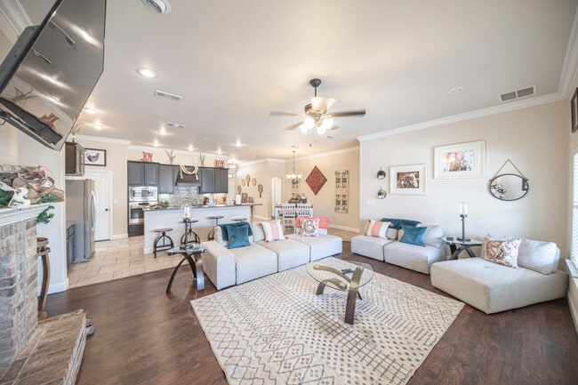 Photo - 6922 Ranch Hand Dr