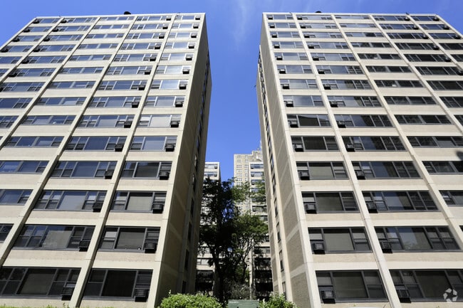 Algonquin Apartments