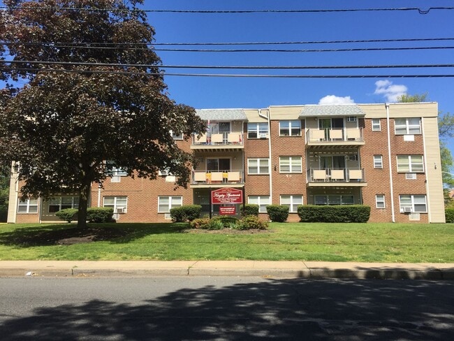 Kingsley Apartments