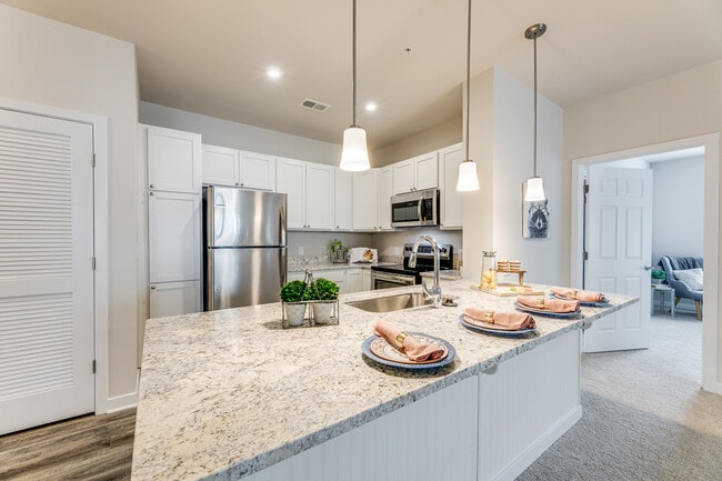 Photo - Merchants Square Residences