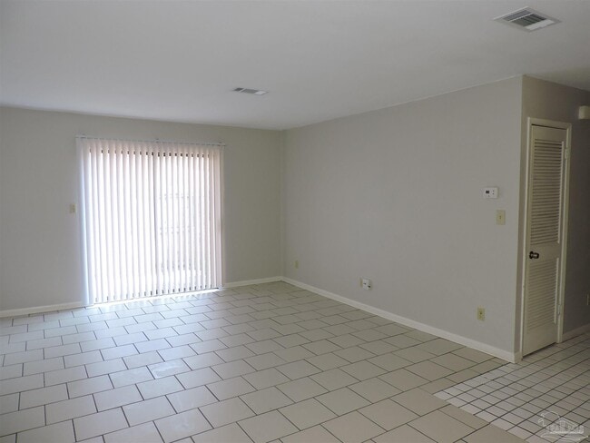 Photo - 130 E 9 Mile Rd