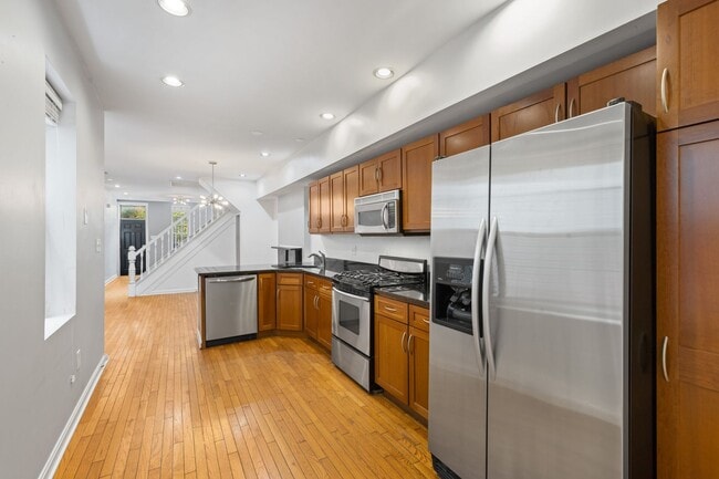 Photo - Beautiful 3 bedroom 3 bathroom townhouse in Federal Hill