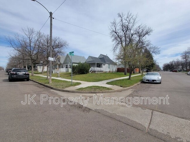 Photo - 1600 7th Ave N