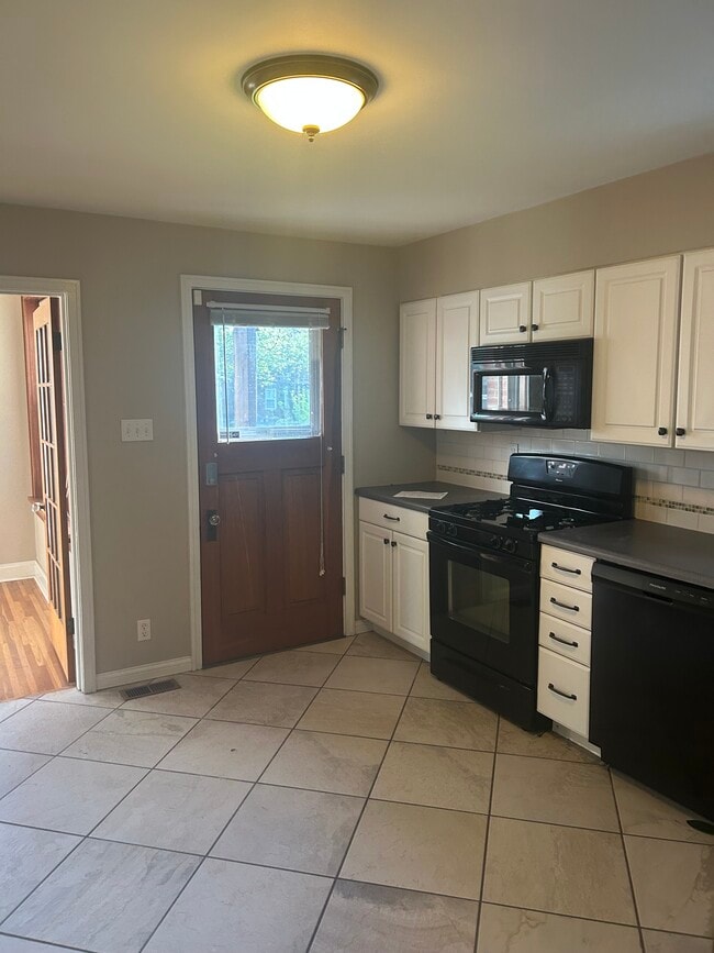 Photo - 3662 Wilmington Ave Unit Wilmington