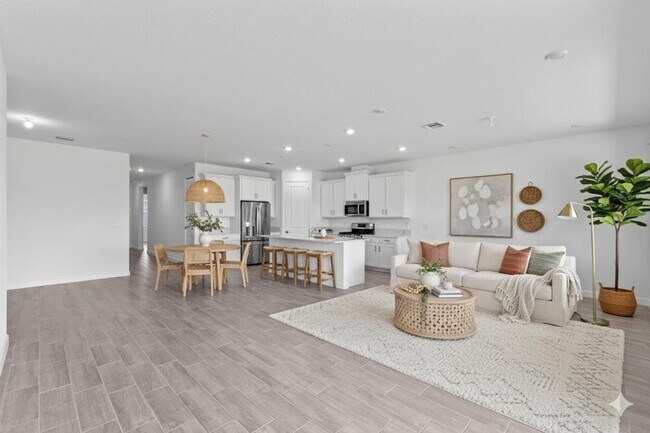 Photo - 1608 Wandering Willow Wy