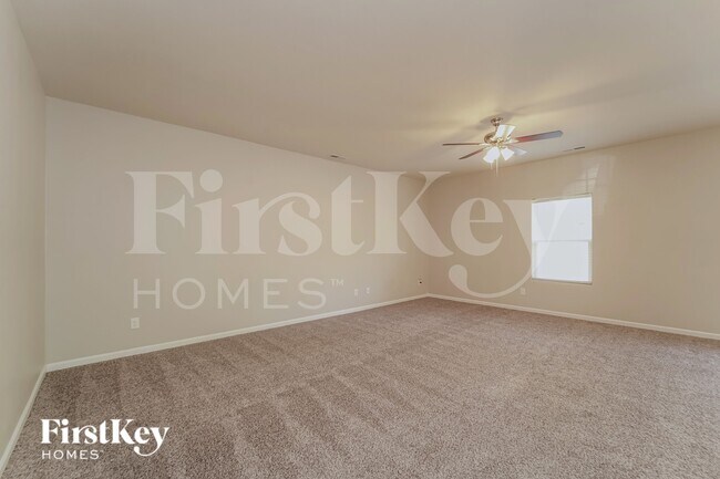 Photo - 8317 Kneller St