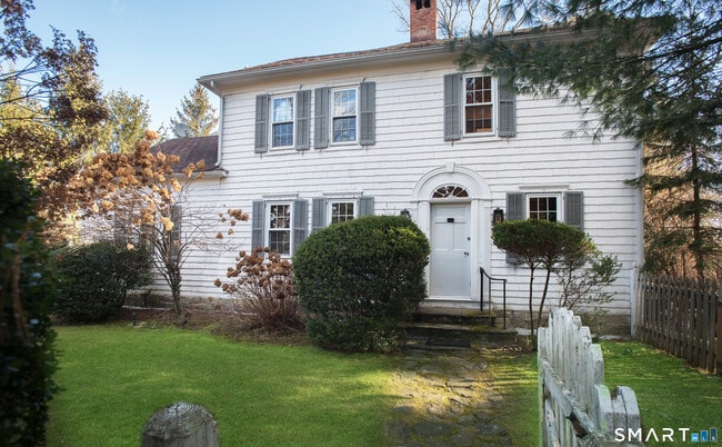 Building Photo - 1709 Newfield Ave