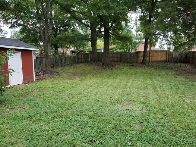 Building Photo - 1302 Hudson Avenue