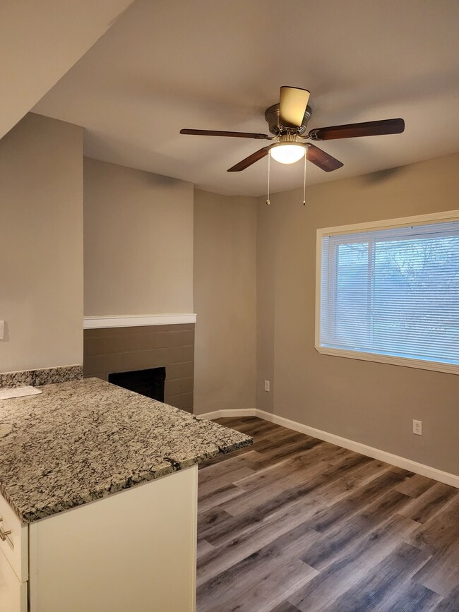 Photo - 3948 Murray Ave Unit 2