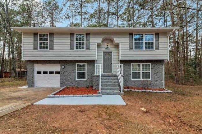 Building Photo - Fantastic 4bd/2ba home! Coming soon!