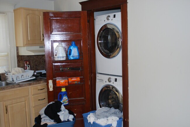 Washer & Dryer in the Apartment - 111 S Main St Unit 2nd Floor