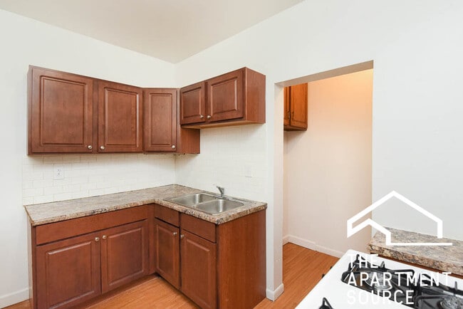 Photo - 4811 W Warwick Ave Unit 2W