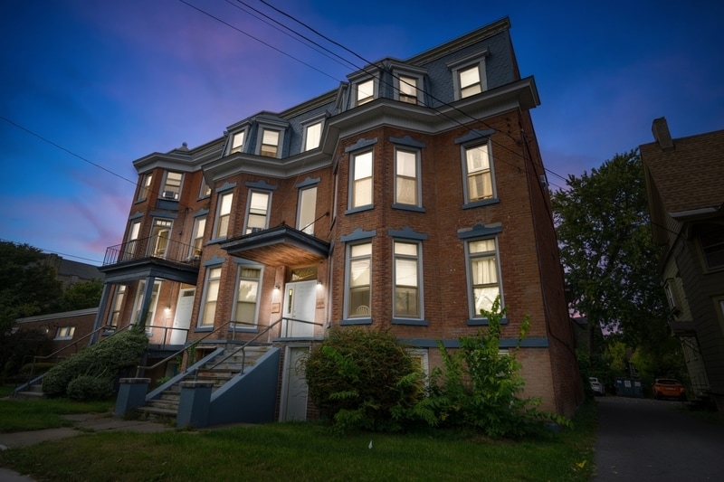Photo - 1109 E Genesee St