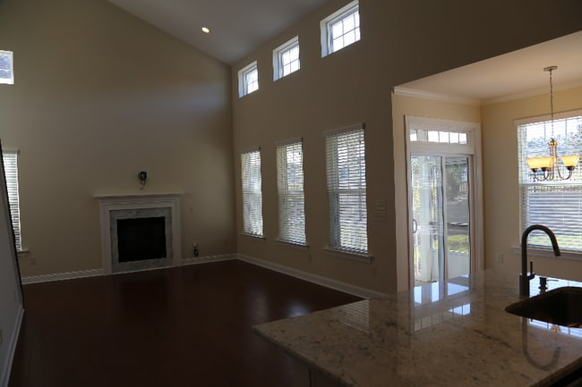 Photo - 123 Acorn Hollow Pl