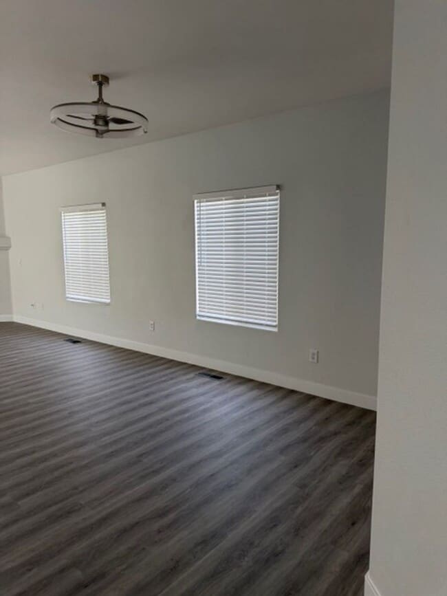 Photo - 1071 Village Knoll Dr