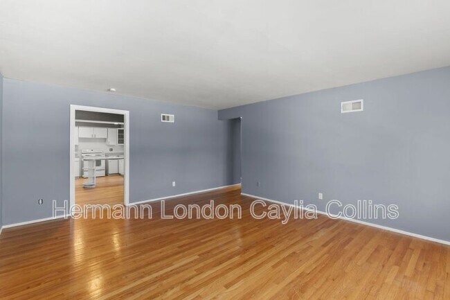 Photo - 7249 Pasadena Blvd