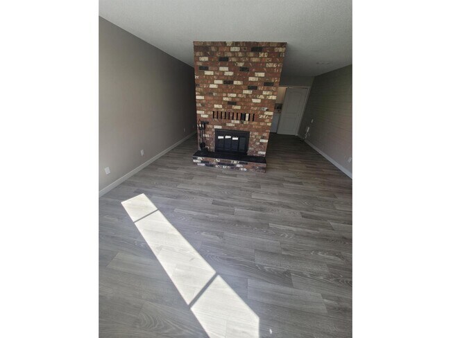 Photo - 15924 Buena Vista Ave