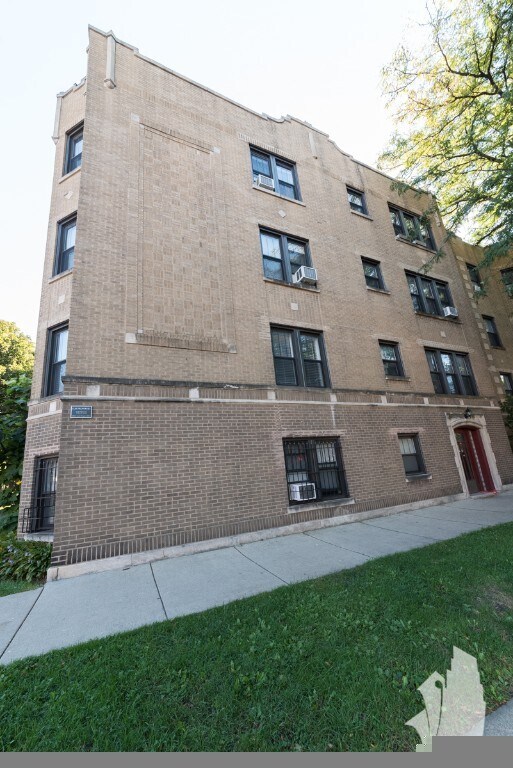 Photo - 4547 N Leavitt St Unit 4549-3