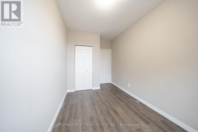 Photo - 468 Ottawa St N Unit 237C