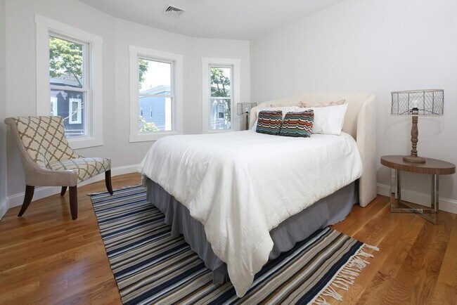 Photo - 26 Hardwick St