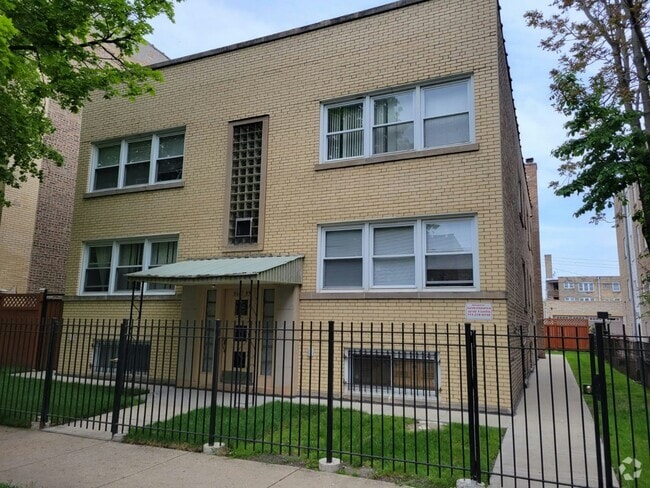 Building Photo - 5645 N Spaulding Ave Unit 1 Rental