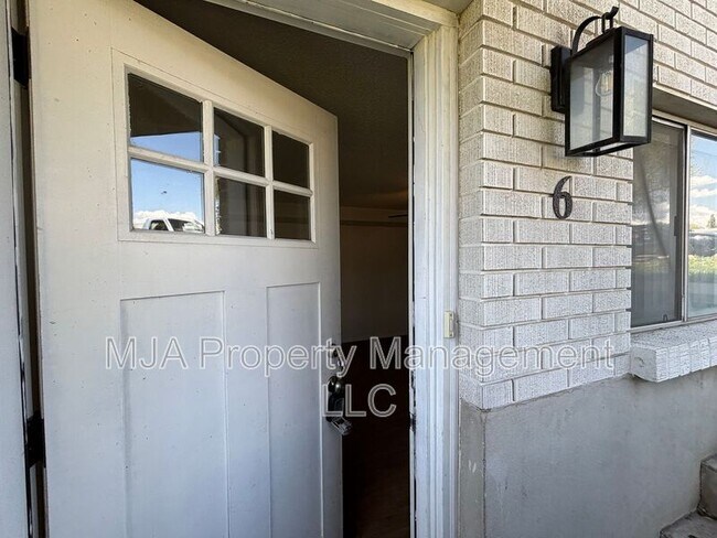 Photo - 1428 W 300 N Unit 06