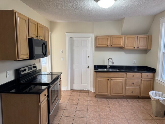 Kitchen - 128 Pleasant St Unit Apartment 3