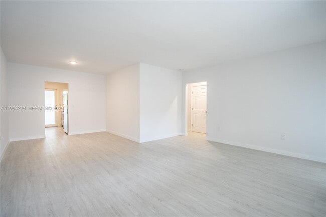 Photo - 1185 98th St Unidad 7