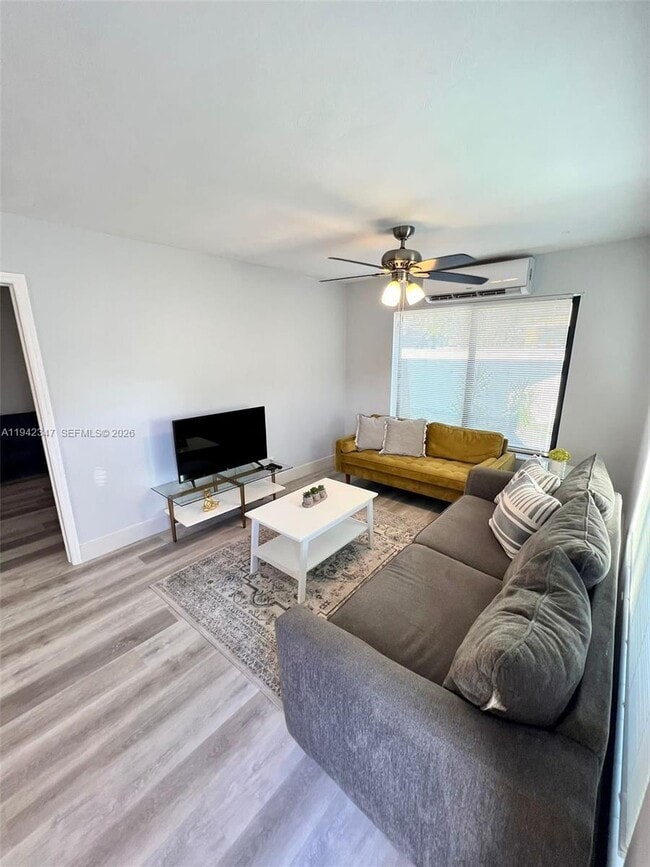 Photo - 1016 NE 17th Ave Unit 5