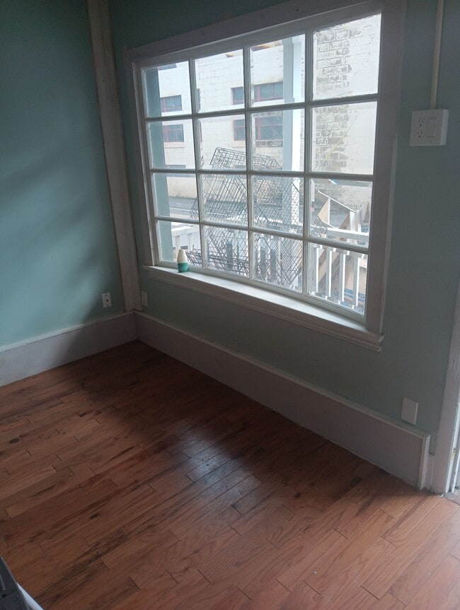 Photo - 454 S Pearl St