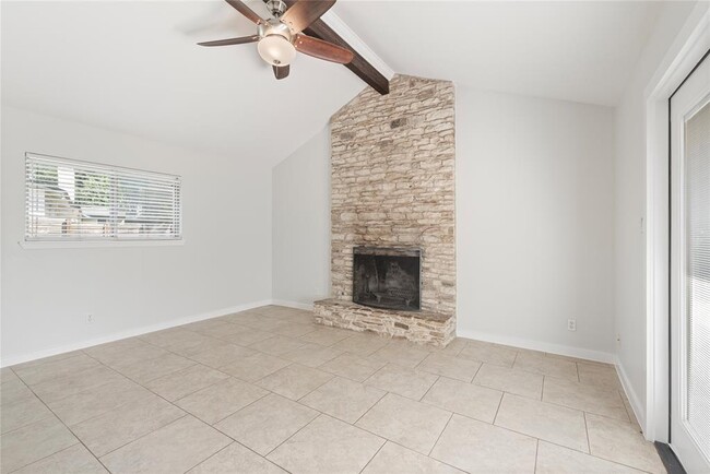 Photo - 2000 Brookhill Dr