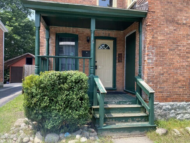 12 West St