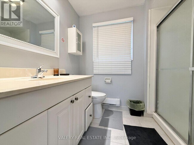 Photo - 1180 Heathfield Ct