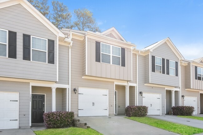 Photo - 1208 Highwood Ln