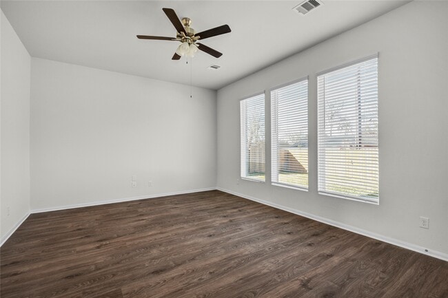 Building Photo - 416 Magnolia Ln