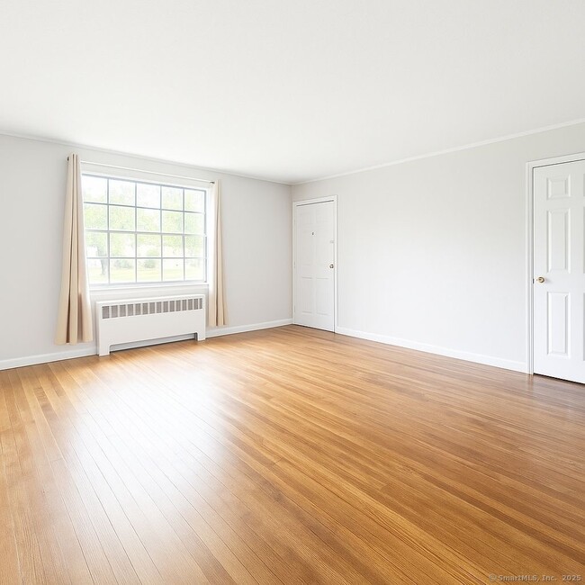 Photo - 74 Mencel Cir Unit B