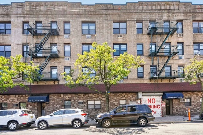 Building Photo - 129 Franklin St Unit A5