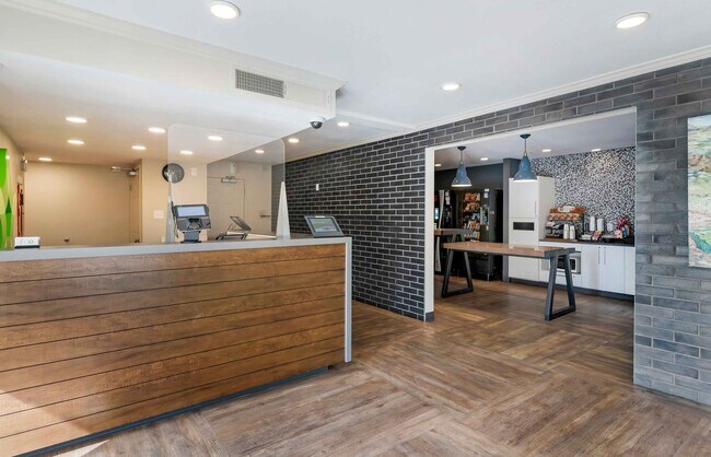Photo - Furnished Studio-San Francisco - San Mateo...