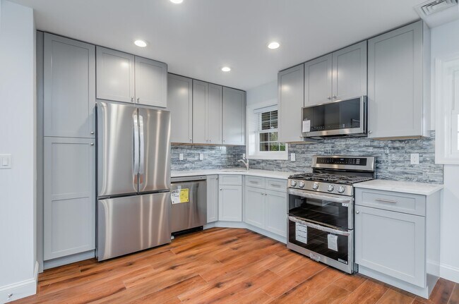 Photo - 79 Towers St Unit Apt.#2